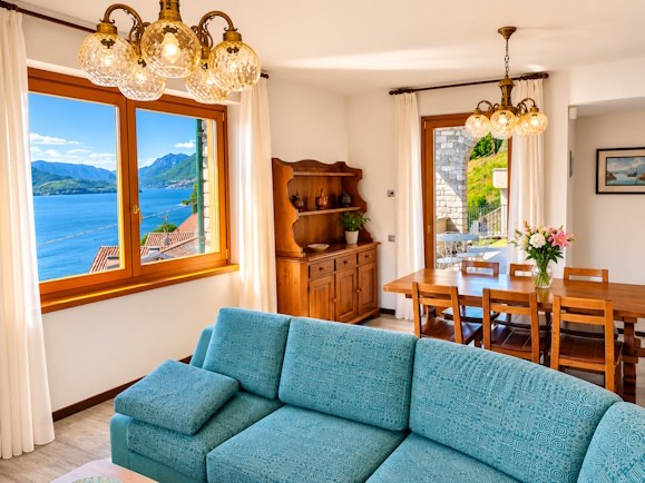 Two-bedroom stone villa with Lake Como views in Trezzone · photo 5