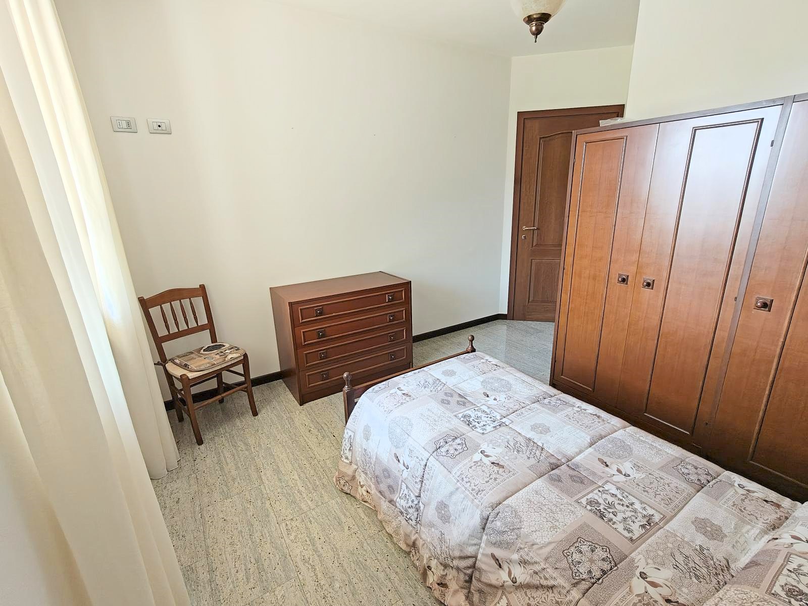 Two-bedroom stone villa with Lake Como views in Trezzone · photo 7